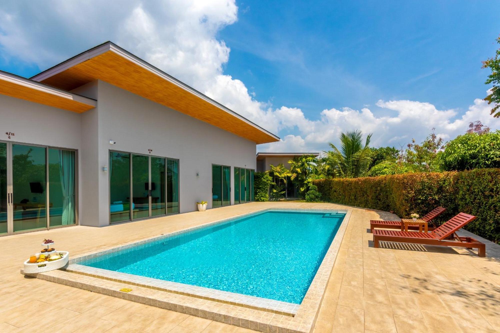 Andaman Seaview Luxury Pool Villa Phuket Ban Kata Exterior foto